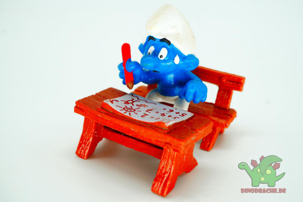Schleich Schlumpf auf Schulbank 40220